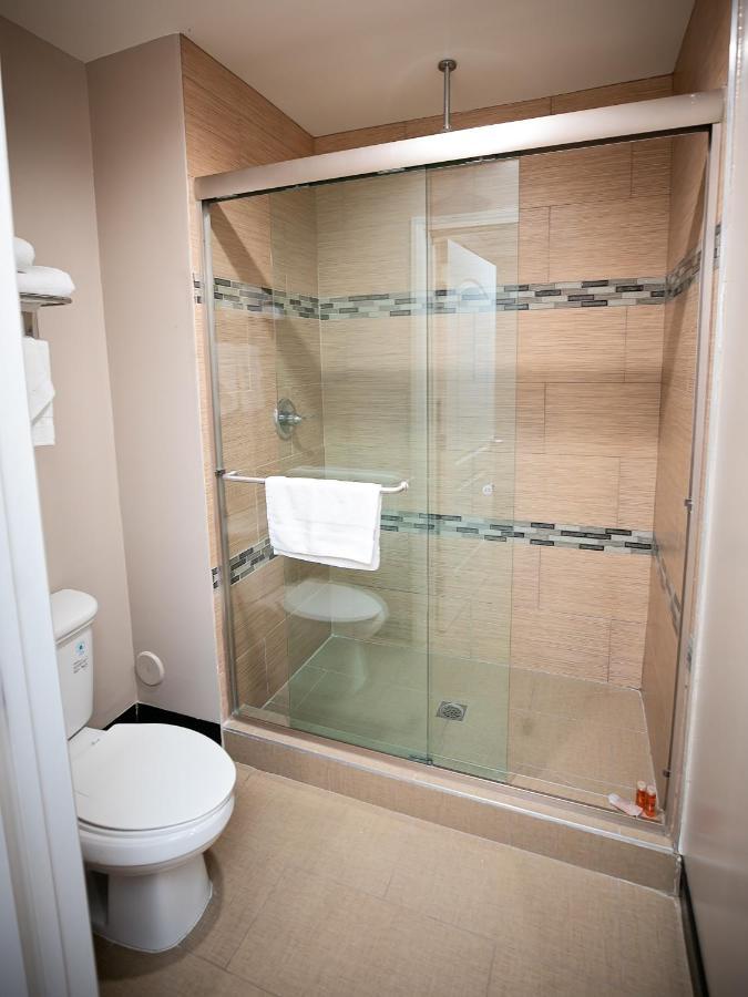 Diamond Bell Inn & Suites Kültér fotó