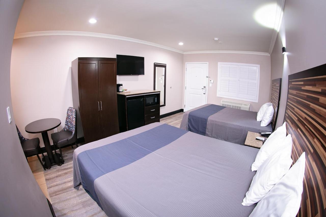 Diamond Bell Inn & Suites Kültér fotó