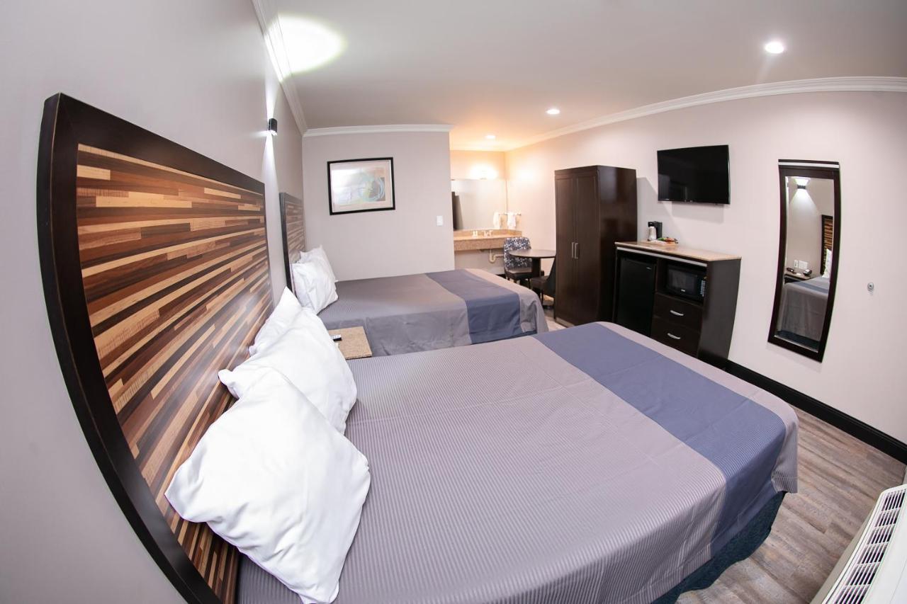 Diamond Bell Inn & Suites Kültér fotó